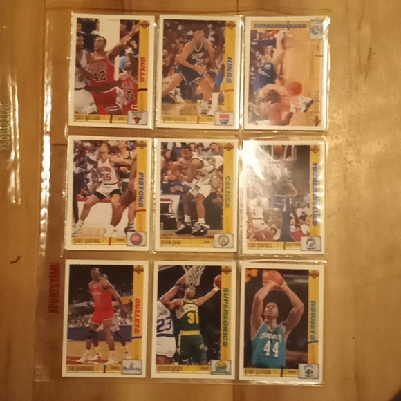 126 1991-1992 edition Upper deck co. Basketball - Picture 5 of 16